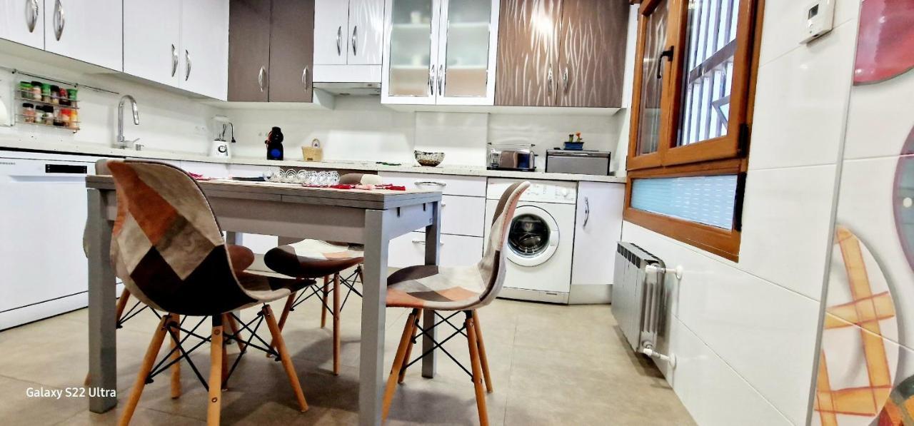 M&J Apartment Gijon Luaran gambar