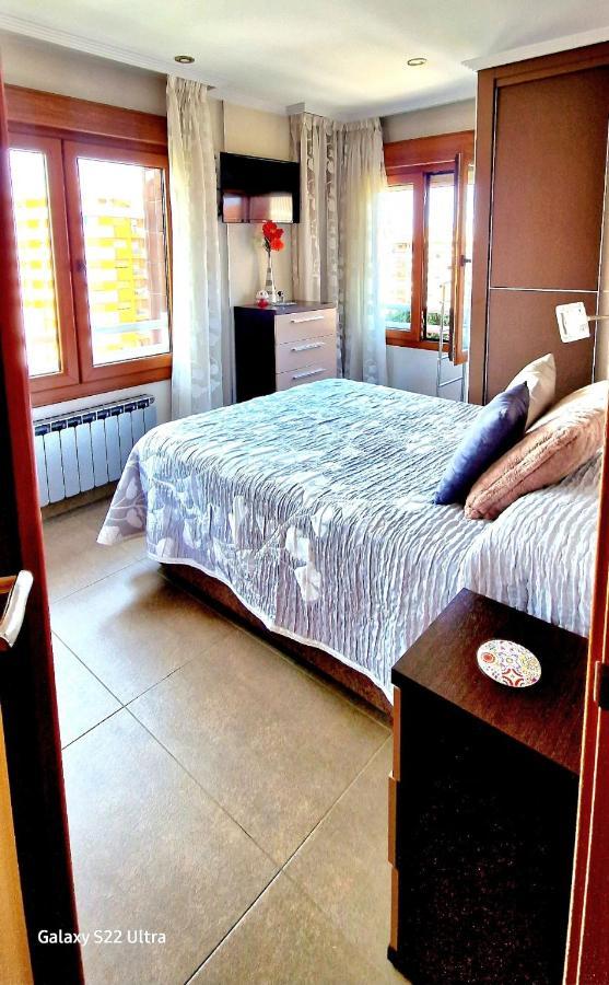 M&J Apartment Gijon Luaran gambar
